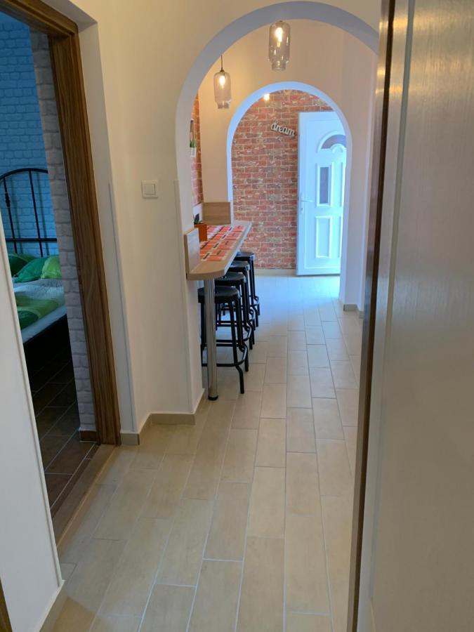 Armada Family Apartment Hajduszoboszlo Exterior foto