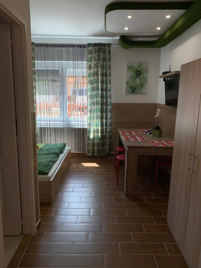 Armada Family Apartment Hajduszoboszlo Exterior foto