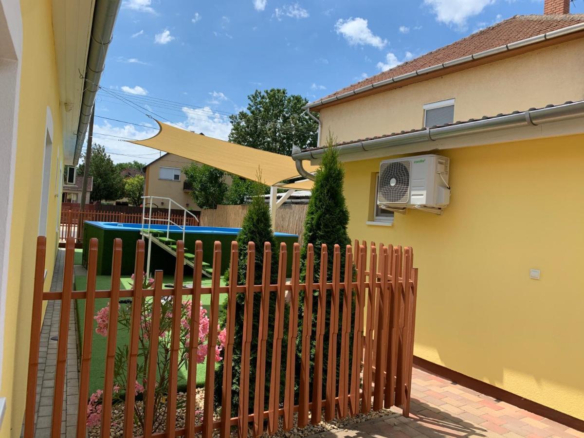 Armada Family Apartment Hajduszoboszlo Exterior foto